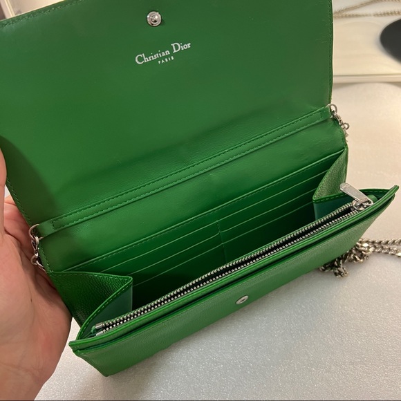 Diorama wallet on chain - Picture 8 of 12